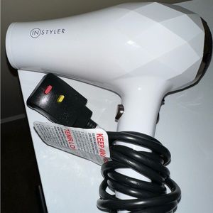 In Styler Turbo Ionic Hairdryer